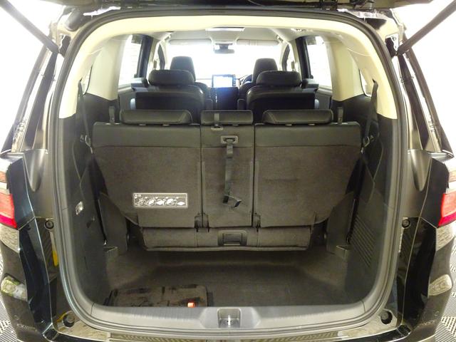 オデッセイハイブリッド ｅ：ＨＥＶアブソルート・ＥＸ　禁煙　純正１０ｉｎｃｈナビＴＶ　純正１１．６ｉｎｃｈリアモニ　純正ドラレコ前後　ＥＴＣ　Ｒカメ　Ｂｌｕｅｔｏｏｔｈ　衝突軽減Ｂ　ＶＳＡ　サイドエアバッグ　両側パワスラ　Ｓヒーター　Ｐセンサー　ＬＥＤ（18枚目）