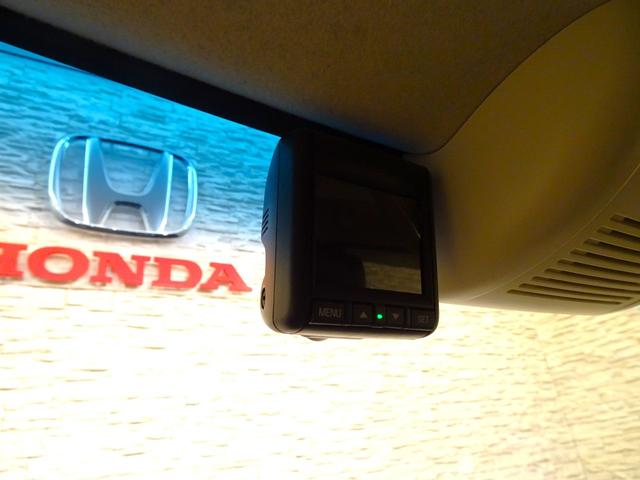 Ｎ－ＢＯＸ Ｇ・ＥＸホンダセンシング　禁煙　純正ナビＴＶ　純正ドラレコ　ＥＴＣ　ＬＥＤ　リアカメラ　Ｂｌｕｅｔｏｏｔｈ　衝突軽減Ｂ　ＶＳＡ　サイドエアバッグ　片側パワスラ　クルーズコントロール　スマートキー　オートＡＣ　ワンオーナー（3枚目）