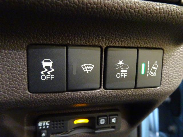 フリード Ｇ・ホンダセンシング　禁煙　純正ナビ　純正ドラレコ前後　ＥＴＣ　Ｂｌｕｅｔｏｏｔｈ　衝突軽減Ｂ　ＶＳＡ　両側パワスラ　シートヒーター　クルーズコントロール　スマートキー　オートリトラミラー　オートＡＣ　ワンオーナー（5枚目）