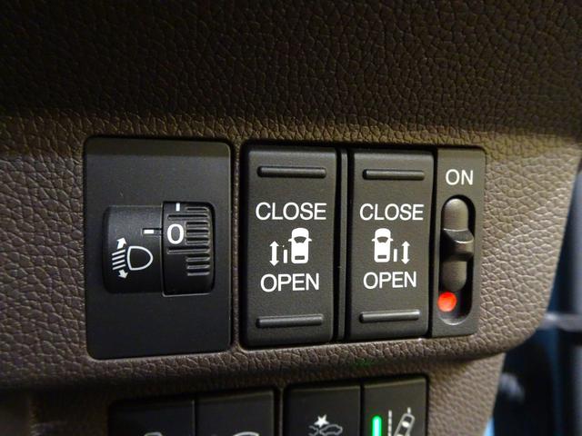 フリード Ｇ・ホンダセンシング　禁煙　純正ナビ　純正ドラレコ前後　ＥＴＣ　Ｂｌｕｅｔｏｏｔｈ　衝突軽減Ｂ　ＶＳＡ　両側パワスラ　シートヒーター　クルーズコントロール　スマートキー　オートリトラミラー　オートＡＣ　ワンオーナー（14枚目）