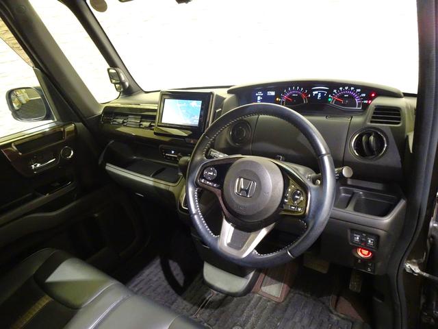 Ｎ－ＢＯＸカスタム Ｇ・Ｌターボホンダセンシング　禁煙　純正ナビＴＶ　ＥＴＣ　ＬＥＤ　リアカメラ　Ｂｌｕｅｔｏｏｔｈ　衝突軽減Ｂ　ＶＳＡ　サイドエアバッグ　両側パワスラ　クルーズコントロール　スマートキー　純正ＡＷ　オートＡＣ　ワンオーナー（10枚目）