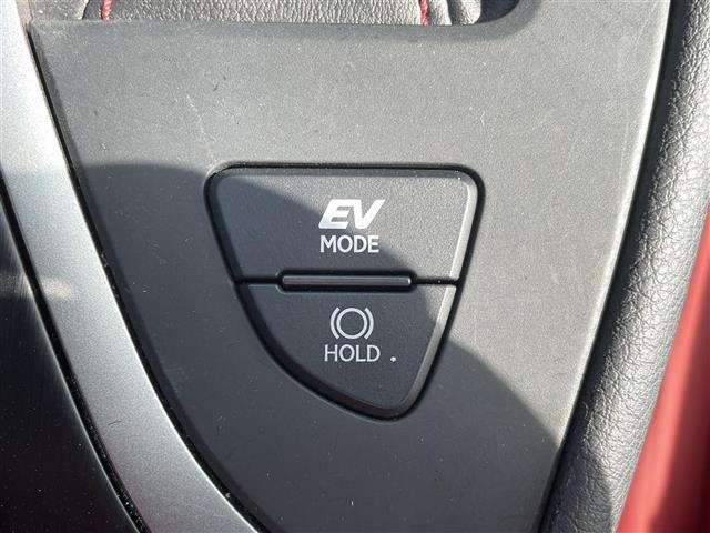 ＵＸ ＵＸ２５０ｈ　Ｆスポーツ　三眼ＬＥＤ　サンルーフ　革シート　Ｂカメラ（14枚目）