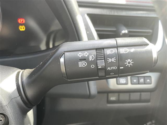 ＵＸ ＵＸ２５０ｈ　Ｆスポーツ　三眼ＬＥＤ　サンルーフ　革シート　Ｂカメラ（28枚目）