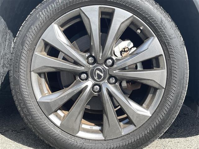 ＵＸ ＵＸ２５０ｈ　Ｆスポーツ　三眼ＬＥＤ　サンルーフ　革シート　Ｂカメラ（38枚目）