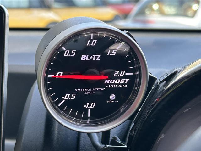 GRヤリス RC ナビ ETC 前方ドラレコ 純正アルミホイール LEDヘッドライト フォグランプ オートライト カーテンエアバッグ 追加メーター ロッソモデルマフラーカッター ツィーター エアロ 4WD エアコン(9枚目)