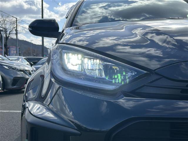 GRヤリス RC ナビ ETC 前方ドラレコ 純正アルミホイール LEDヘッドライト フォグランプ オートライト カーテンエアバッグ 追加メーター ロッソモデルマフラーカッター ツィーター エアロ 4WD エアコン(18枚目)