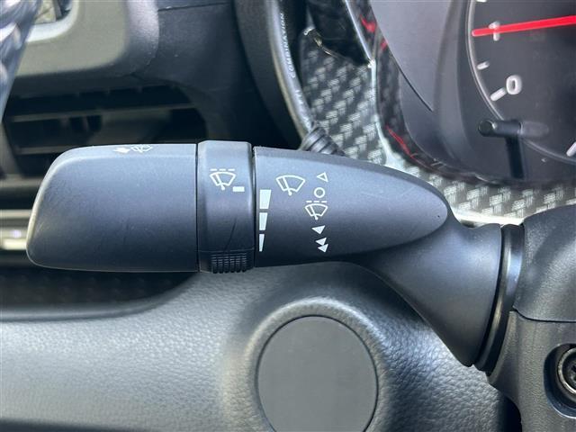 GRヤリス RC ナビ ETC 前方ドラレコ 純正アルミホイール LEDヘッドライト フォグランプ オートライト カーテンエアバッグ 追加メーター ロッソモデルマフラーカッター ツィーター エアロ 4WD エアコン(23枚目)