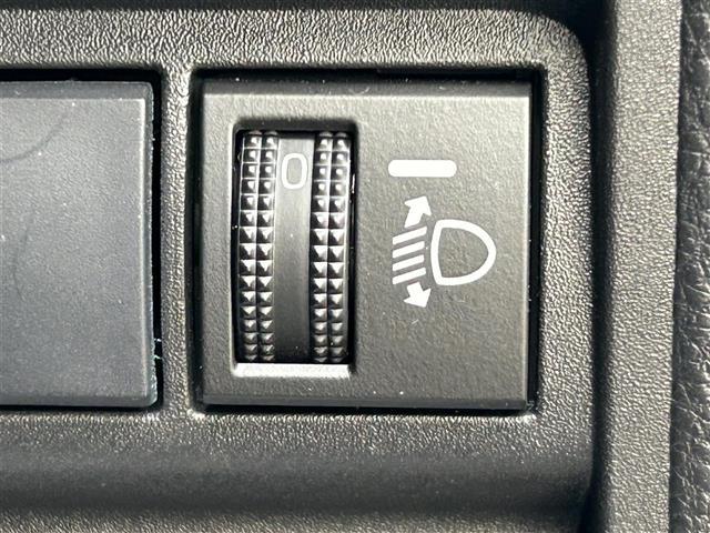 GRヤリス RC ナビ ETC 前方ドラレコ 純正アルミホイール LEDヘッドライト フォグランプ オートライト カーテンエアバッグ 追加メーター ロッソモデルマフラーカッター ツィーター エアロ 4WD エアコン(31枚目)