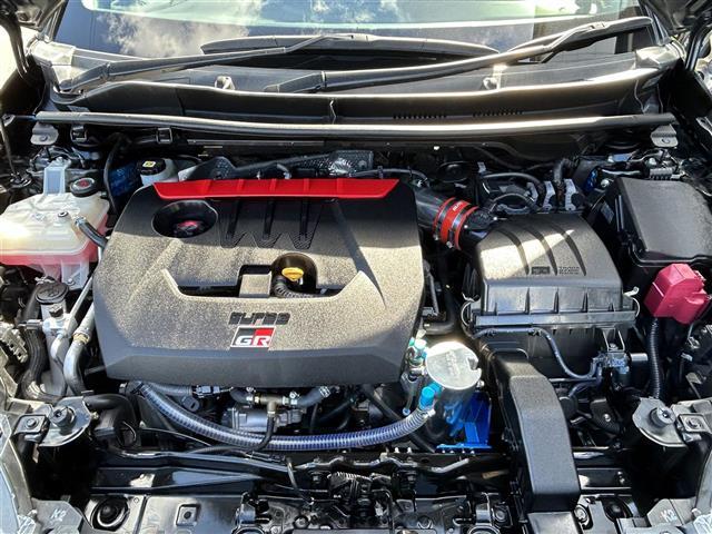 GRヤリス RC ナビ ETC 前方ドラレコ 純正アルミホイール LEDヘッドライト フォグランプ オートライト カーテンエアバッグ 追加メーター ロッソモデルマフラーカッター ツィーター エアロ 4WD エアコン(40枚目)