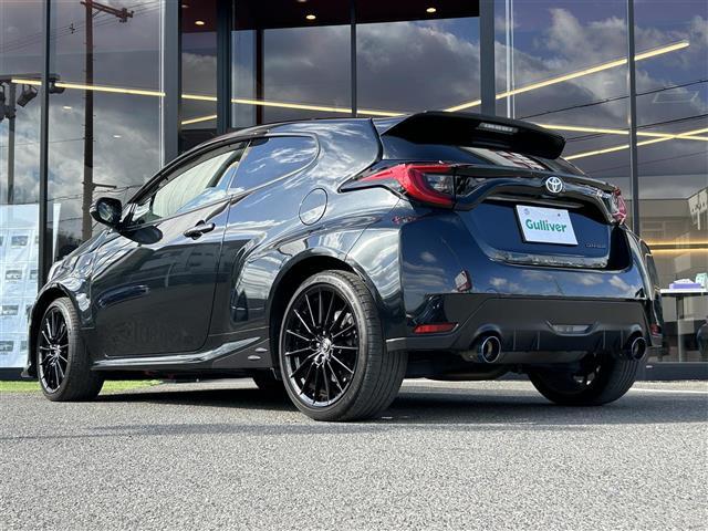 GRヤリス RC ナビ ETC 前方ドラレコ 純正アルミホイール LEDヘッドライト フォグランプ オートライト カーテンエアバッグ 追加メーター ロッソモデルマフラーカッター ツィーター エアロ 4WD エアコン(43枚目)