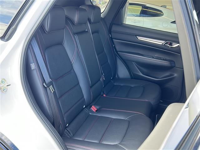 CX-5 XD スポーツアピアランス 衝突軽減 10.25型純正ナビ 全方位カメラ フルセグTV Bluetooth BOSE 本革 ステアリングヒーター シートヒーター クーラー シートメモリ ヘッドアップディスプレイ 置くだけ充電(6枚目)