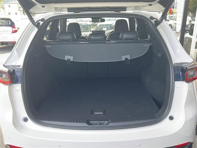 CX-5 XD スポーツアピアランス 衝突軽減 10.25型純正ナビ 全方位カメラ フルセグTV Bluetooth BOSE 本革 ステアリングヒーター シートヒーター クーラー シートメモリ ヘッドアップディスプレイ 置くだけ充電(8枚目)