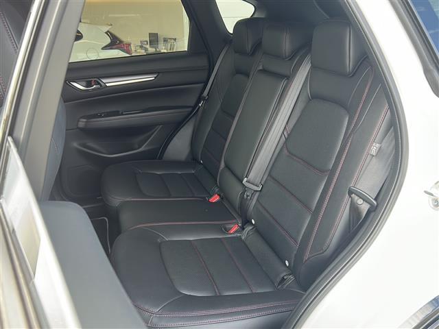 CX-5 XD スポーツアピアランス 衝突軽減 10.25型純正ナビ 全方位カメラ フルセグTV Bluetooth BOSE 本革 ステアリングヒーター シートヒーター クーラー シートメモリ ヘッドアップディスプレイ 置くだけ充電(9枚目)
