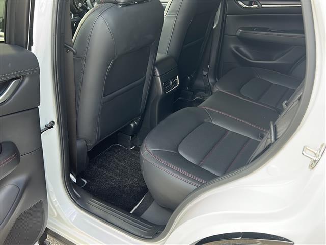 CX-5 XD スポーツアピアランス 衝突軽減 10.25型純正ナビ 全方位カメラ フルセグTV Bluetooth BOSE 本革 ステアリングヒーター シートヒーター クーラー シートメモリ ヘッドアップディスプレイ 置くだけ充電(10枚目)