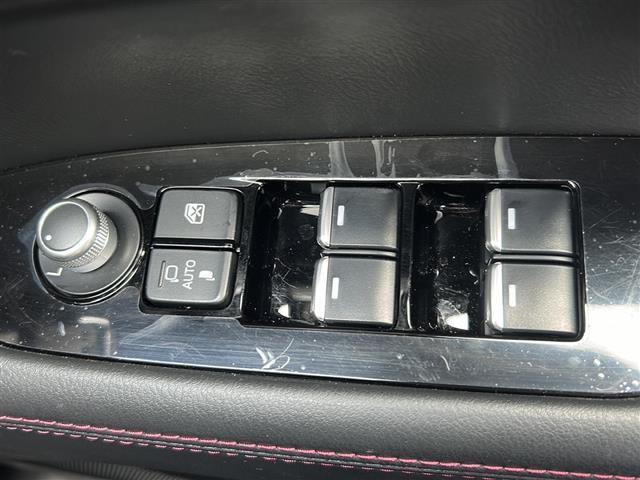 CX-5 XD スポーツアピアランス 衝突軽減 10.25型純正ナビ 全方位カメラ フルセグTV Bluetooth BOSE 本革 ステアリングヒーター シートヒーター クーラー シートメモリ ヘッドアップディスプレイ 置くだけ充電(23枚目)