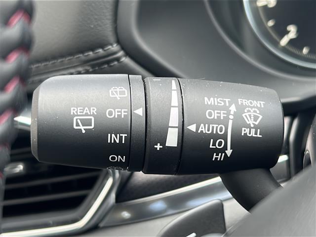 CX-5 XD スポーツアピアランス 衝突軽減 10.25型純正ナビ 全方位カメラ フルセグTV Bluetooth BOSE 本革 ステアリングヒーター シートヒーター クーラー シートメモリ ヘッドアップディスプレイ 置くだけ充電(29枚目)