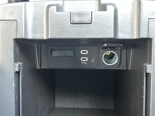 CX-5 XD スポーツアピアランス 衝突軽減 10.25型純正ナビ 全方位カメラ フルセグTV Bluetooth BOSE 本革 ステアリングヒーター シートヒーター クーラー シートメモリ ヘッドアップディスプレイ 置くだけ充電(32枚目)