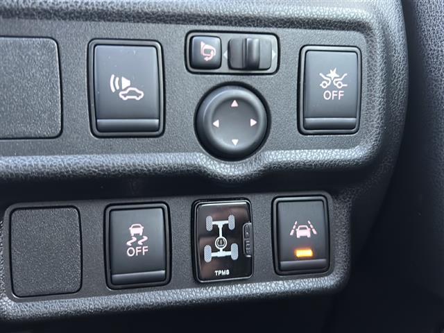 ノート ｅ－パワー　ニスモ　衝突軽減システム　純正ナビ　全方位カメラ　フルセグＴＶ　ＣＤ　ＤＶＤ　Ｂｌｕｅｔｏｏｔｈ　デジタルインナーミラー　純正ドライブレコーダー　ヒーター付きドアミラー　ＬＥＤヘッドライト　ＥＴＣ（22枚目）