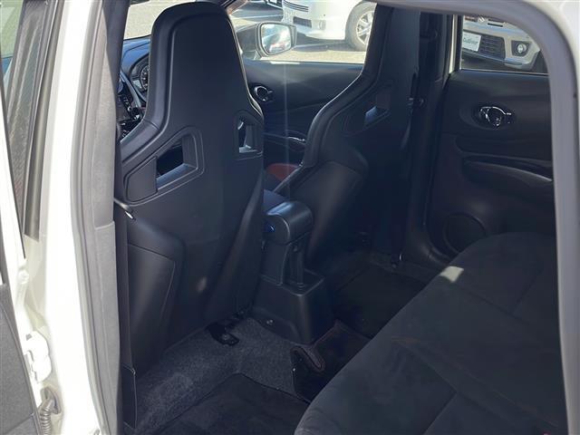 ノート ｅ－パワーニスモ　Ｓ　ニスモ専用オプションレカロシート　インナミラ　全方位　ＥＴＣ　純正ナビ　ニスモマット　ＬＥＤライト　純正１６インチＡＷ　エマージェンシーブレーキ　レーンキープアシスト（24枚目）