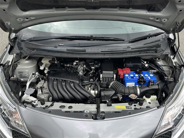 ノート ニスモ　Ｓ　５速ＭＴ　社外ナビ　ＣＤ　ＤＶＤ　ＢＴ　フルセグＴＶ　バックカメラ　ＥＴＣ　スマートキー　電動格納ミラー　ＬＥＤオートライト（28枚目）