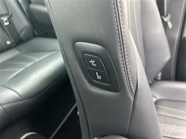 クラウンハイブリッド ＲＳ　リミテッドＩＩ　衝突軽減　１２．３型ナビ　全周囲カメラ　フルセグＴＶ　ＢＴ　ＣＤ　ＤＶＤ　レザーシート　パワーシート　シートヒーター　ベンチレーション　ＨＵＤ　ＢＳＭ　レーダークルーズコントロール　ＥＴＣ　ＬＥＤ（28枚目）