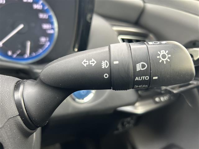 クラウンハイブリッド ＲＳ　リミテッドＩＩ　衝突軽減　１２．３型ナビ　全周囲カメラ　フルセグＴＶ　ＢＴ　ＣＤ　ＤＶＤ　レザーシート　パワーシート　シートヒーター　ベンチレーション　ＨＵＤ　ＢＳＭ　レーダークルーズコントロール　ＥＴＣ　ＬＥＤ（32枚目）