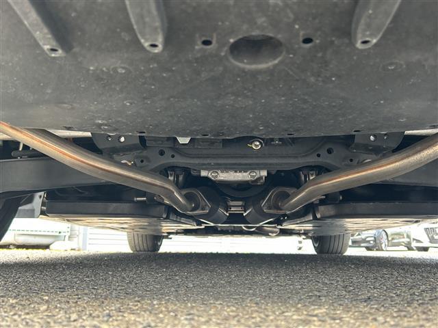 クラウンハイブリッド ＲＳ　リミテッドＩＩ　衝突軽減　１２．３型ナビ　全周囲カメラ　フルセグＴＶ　ＢＴ　ＣＤ　ＤＶＤ　レザーシート　パワーシート　シートヒーター　ベンチレーション　ＨＵＤ　ＢＳＭ　レーダークルーズコントロール　ＥＴＣ　ＬＥＤ（40枚目）