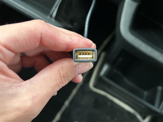 クロスビー ハイブリッドMX レーダーブレーキサポート 純正ナビ シートヒーター 床下ラゲッジ パドルシフト フルセグTV CD DVD Bluetooth ドラレコ ETC スマートキー コーナーセンサー LEDオートライト(9枚目)