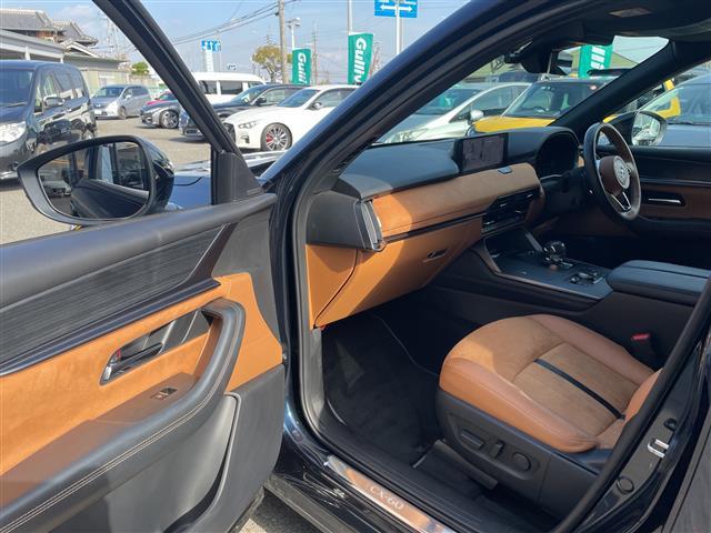 ＣＸ－６０ ＸＤ－ハイブリッド　プレミアムスポーツ　１オナ　サンルーフ　ＢＯＳＥ　全方位　温冷席　ヘッドアップディスプレイ　パワーバックドア　レーンキープアシスト　スマートブレーキサポート　ドラレコ　ステアリングヒーター　ＬＥＤ　ＥＴＣ　シートメモリ（23枚目）