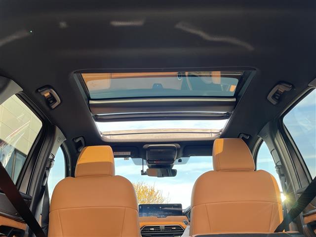 ＣＸ－６０ ＸＤ－ハイブリッド　プレミアムスポーツ　１オナ　サンルーフ　ＢＯＳＥ　全方位　温冷席　スマートブレーキサポート　ヘッドアップディスプレイ　ステアリングヒーター　パワーバックドア　ワイヤレス充電　ＥＴＣ　ドラレコ　シートメモリ　ＢＳＭ（3枚目）