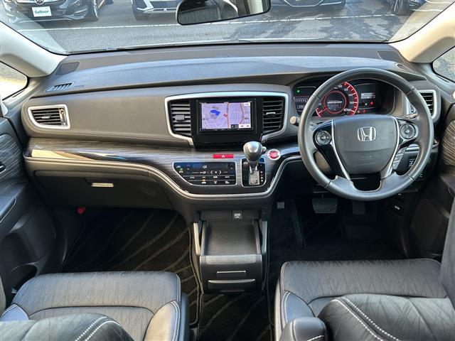 オデッセイ アブソルート・ＥＸ　衝突軽減ブレーキ　ナビ　フルセグＴＶ　ＢＴ　バックカメラ　ドラレコ　両側パワースライドドア　クルーズコントロール　ブラインドスポットモニター　パワーシート　ビルトインＥＴＣ　サイドシェード（2枚目）