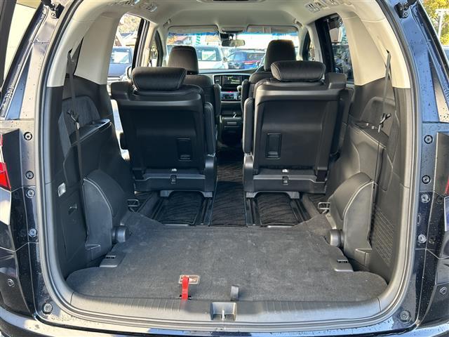 オデッセイ アブソルート・ＥＸ　衝突軽減ブレーキ　ナビ　フルセグＴＶ　ＢＴ　バックカメラ　ドラレコ　両側パワースライドドア　クルーズコントロール　ブラインドスポットモニター　パワーシート　ビルトインＥＴＣ　サイドシェード（11枚目）