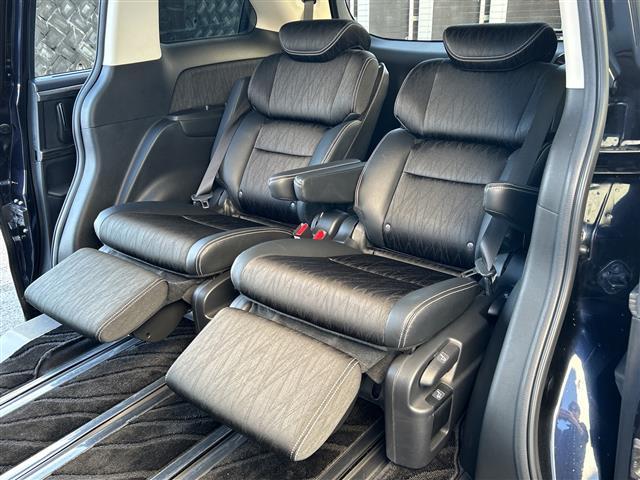 オデッセイ アブソルート・ＥＸ　衝突軽減ブレーキ　ナビ　フルセグＴＶ　ＢＴ　バックカメラ　ドラレコ　両側パワースライドドア　クルーズコントロール　ブラインドスポットモニター　パワーシート　ビルトインＥＴＣ　サイドシェード（14枚目）