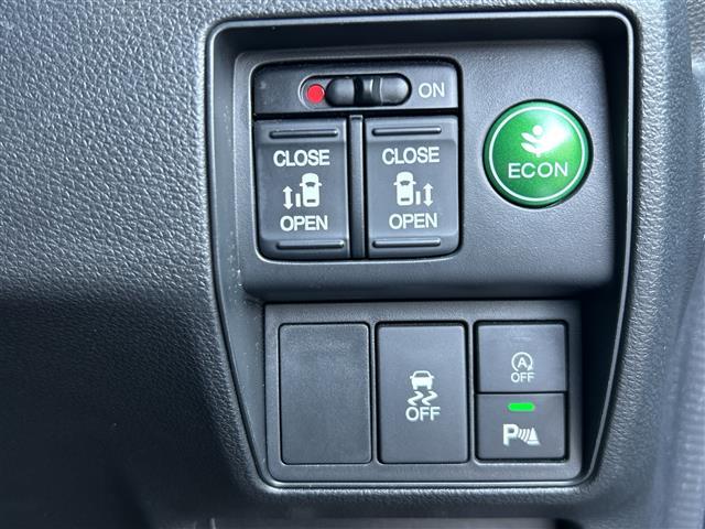 オデッセイ アブソルート・ＥＸ　衝突軽減ブレーキ　ナビ　フルセグＴＶ　ＢＴ　バックカメラ　ドラレコ　両側パワースライドドア　クルーズコントロール　ブラインドスポットモニター　パワーシート　ビルトインＥＴＣ　サイドシェード（26枚目）