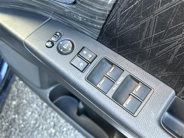 オデッセイ アブソルート・ＥＸ　衝突軽減ブレーキ　ナビ　フルセグＴＶ　ＢＴ　バックカメラ　ドラレコ　両側パワースライドドア　クルーズコントロール　ブラインドスポットモニター　パワーシート　ビルトインＥＴＣ　サイドシェード（28枚目）