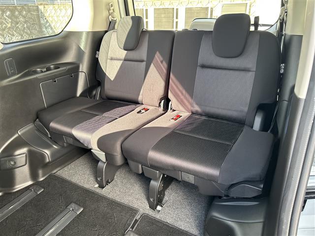 セレナ e-パワー ハイウェイスターV 純正9型ナビ アラウンドビューモニター フルセグTV CD DVD Bluetooth プロパイロット スマートルームミラー 電動パーキング 両側パワースライドドア ETC 前後ドラレコ 床下ラゲッジ(27枚目)