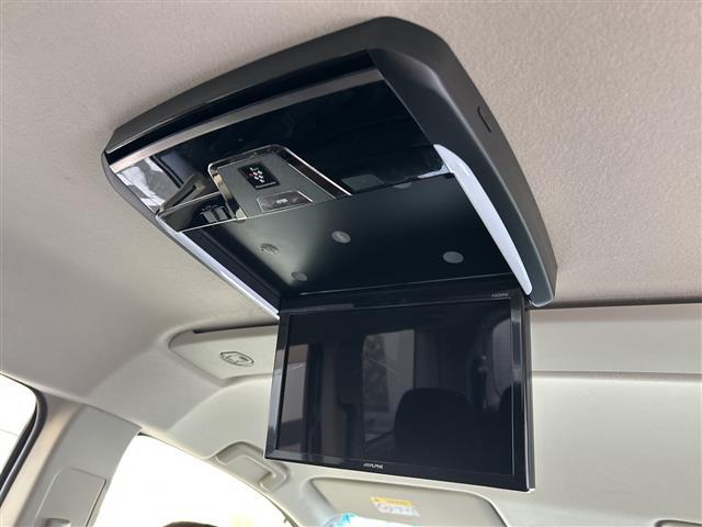 デリカD:5 D パワーパッケージ アルパインフリップダウンモニター シートヒーター オートクルーズコントロール 両側パワースライドドア 前後ドラレコ ETC フルセグTV Bluetooth CD DVD バックカメラ 8人乗り(4枚目)