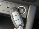 ＧＳＲ　衝突軽減システム　純正ナビ　フルセグＴＶ　Ｂｌｕｅｔｏｏｔｈ　全方位カメラ　半革　運転席パワーシート　前席シートヒーター　レーダークルーズコントロール　ステアリングヒーター　ＢＳＭ　フロアマット（27枚目）