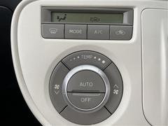 【　オートエアコン　】車内温度を感知して自動で温度調整をしてくれるのでいつでも快適な車内空間を創り上げます！ 6