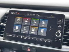 【Ｈｏｎｄａ　ＣＯＮＮＥＣＴディスプレー】スマホを接続すれば「Ａｐｐｌｅ　ＣａｒＰｌａｙ」または「Ａｎｄｒｏｉｄ　Ａｕｔｏ」から、アプリのナビや電話・メッセージ・音楽などが利用できます！ 3