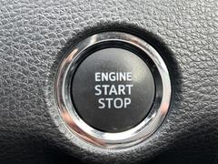 【　スマートキー・プッシュスタート　】鍵を挿さずにポケットに入れたまま鍵の開閉、エンジンの始動まで行えます。 5
