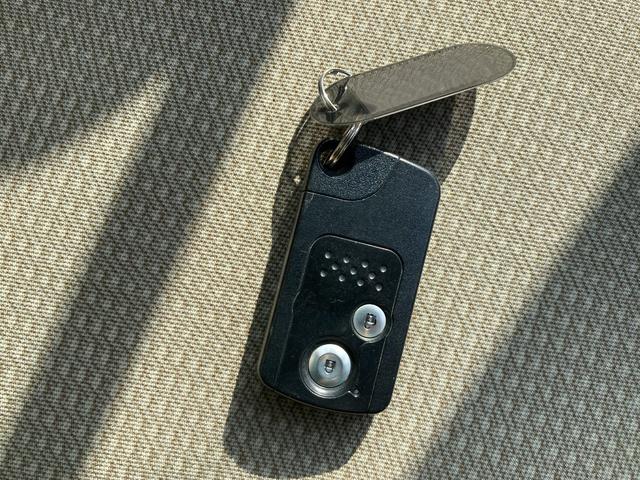 ライフ G バックカメラ スマートキー 電動格納ミラー ベンチシート AT 盗難防止システム ABS CD アルミホイール 衝突安全ボディ エアコン パワーステアリング パワーウィンドウ 運転席エアバッグ(11枚目)