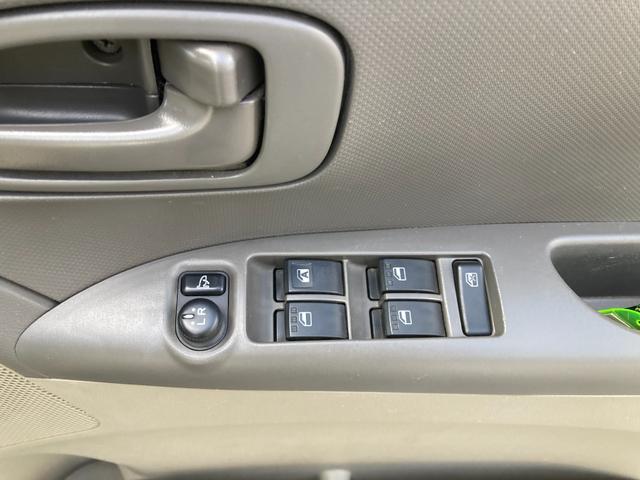 タント Ｘ　ＥＴＣ　電動スライドドア　ナビ　ＴＶ　スマートキー　ベンチシート　ＣＶＴ　盗難防止システム　ＡＢＳ　ＣＤ　Ｂｌｕｅｔｏｏｔｈ　衝突安全ボディ　エアコン　パワーステアリング　パワーウィンドウ（12枚目）