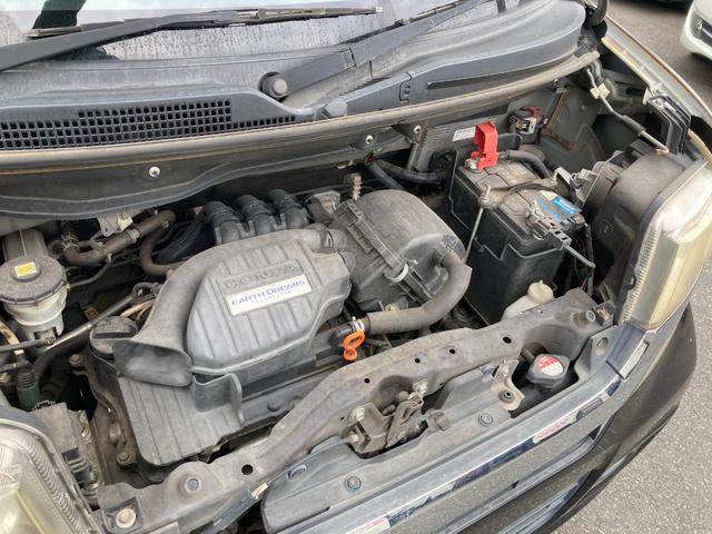 Ｎ－ＢＯＸカスタム Ｇ・Ｌパッケージ　バックカメラ　両側スライド・片側電動　ナビ　ＴＶ　オートライト　ＨＩＤ　スマートキー　アイドリングストップ　電動格納ミラー　ベンチシート　ＣＶＴ　盗難防止システム　ＡＢＳ　ＥＳＣ　ＣＤ　ＤＶＤ再生（23枚目）