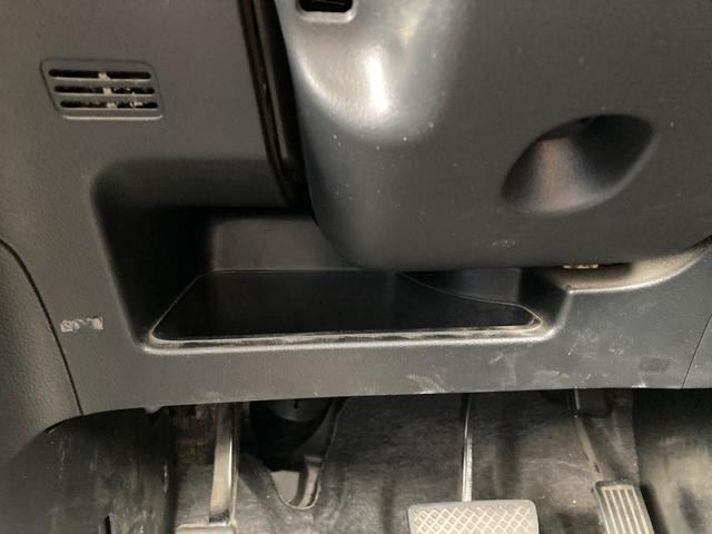 Ｎ－ＢＯＸカスタム Ｇ・Ｌパッケージ　バックカメラ　両側スライド・片側電動　ナビ　ＴＶ　オートライト　ＨＩＤ　スマートキー　アイドリングストップ　電動格納ミラー　ベンチシート　ＣＶＴ　盗難防止システム　ＡＢＳ　ＥＳＣ　ＣＤ　ＤＶＤ再生（30枚目）