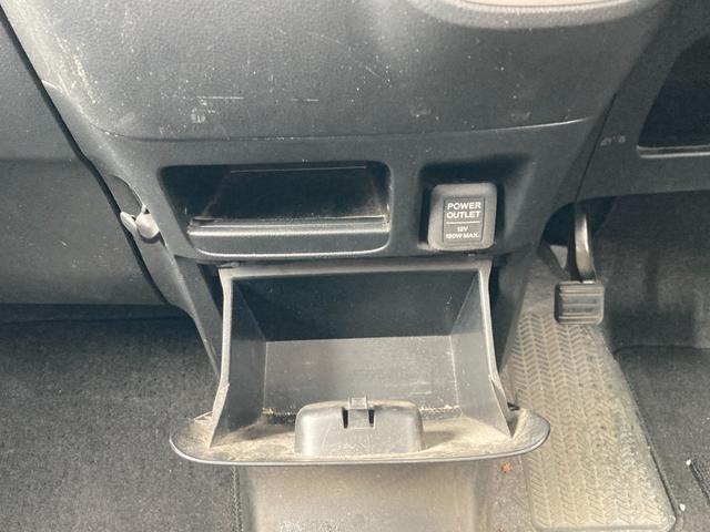 Ｎ－ＢＯＸカスタム Ｇ・Ｌパッケージ　バックカメラ　両側スライド・片側電動　ナビ　ＴＶ　オートライト　ＨＩＤ　スマートキー　アイドリングストップ　電動格納ミラー　ベンチシート　ＣＶＴ　盗難防止システム　ＡＢＳ　ＥＳＣ　ＣＤ　ＤＶＤ再生（71枚目）