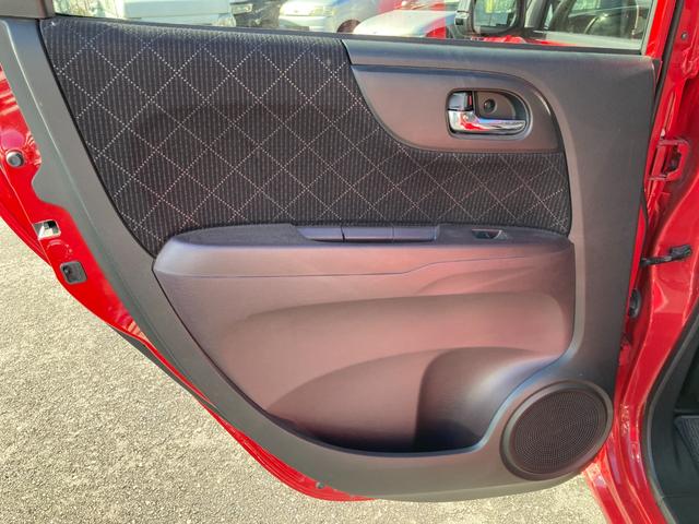 N-ONE プレミアム・Lパッケージ バックカメラ ナビ TV オートライト HID スマートキー アイドリングストップ 電動格納ミラー ベンチシート CVT 盗難防止システム ABS ESC CD DVD再生 USB チップアップシート(63枚目)