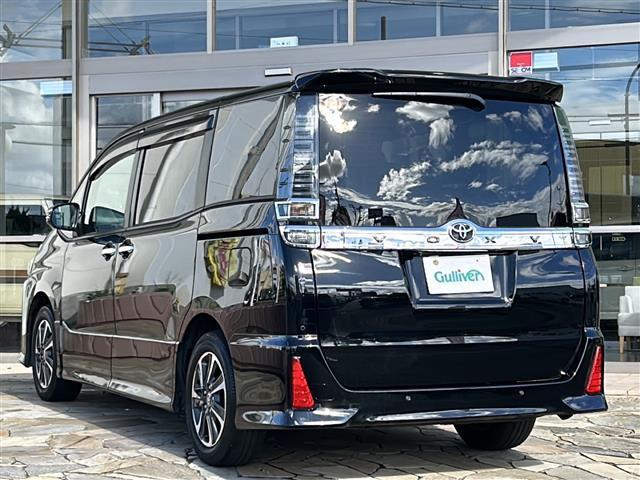 ヴォクシー ZS 煌III トヨタセーフティセンス 後席モニター 純正ナビ フルセグTV バックカメラ 両側パワスラ ACC 衝突軽減B LDA オートハイビーム ETC LEDライト ハーフレザーシート コーナーセンサー(32枚目)