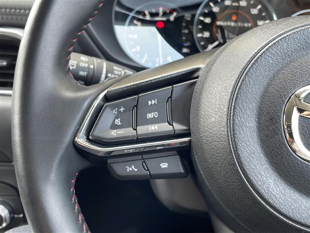 ＣＸ－５ ２０Ｓ　ブラックトーンエディション　純正ＤＡ　衝突軽減　レーンキープ　アラウンドビューモニター　追従クルコン　コーナーセンサー　パワーバックドア　ＢＯＳＥプレミアムサウンド　置くだけ充電　ＥＴＣ　純正ドラレコ前　ヒートシーター（14枚目）