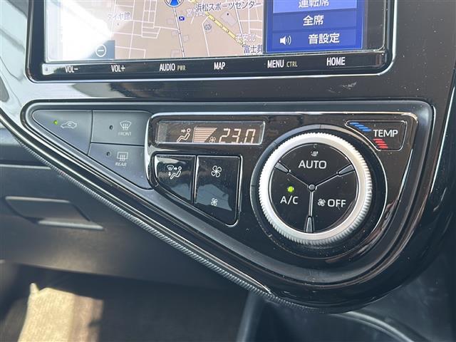 アクア Ｓスタイルブラック　純正ナビ　バックカメラ　ＥＴＣ　ドライブレコーダー　プッシュスタート　スマートキー　クルーズコントロール　フルセグＴＶ　シートヒーター　コーナーセンサー　レーンキープアシスト　衝突軽減ブレーキ（13枚目）